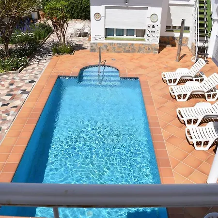 El Jardin Benerja *